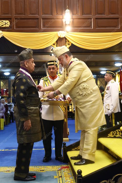 SULTAN MUHAMMAD V