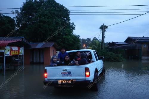 BANJIR TUMPAT