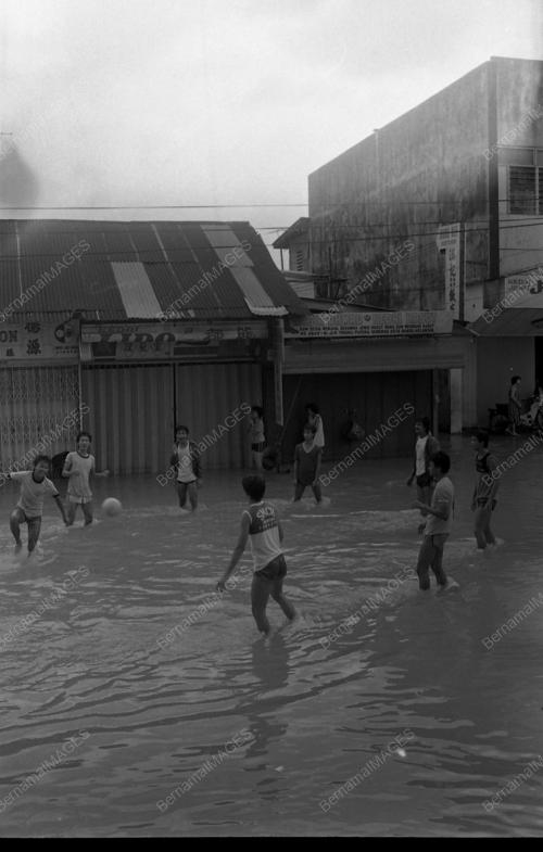 KB30_06022015_BANJIR_DI_KELANTAN