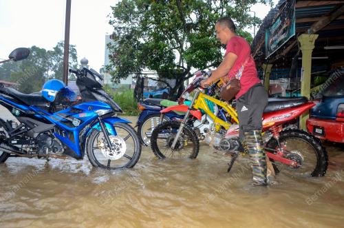 TINJAUAN BANJIR DI TANAH MERAH
