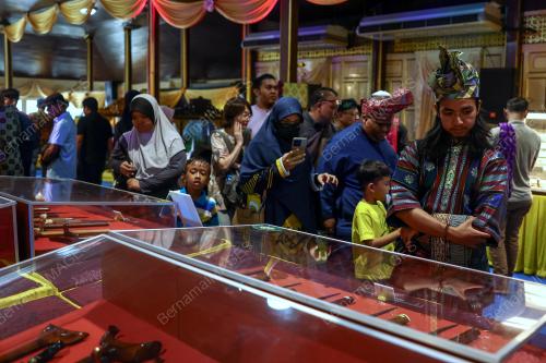 FESTIVAL KERIS DAN WARISAN KELANTAN