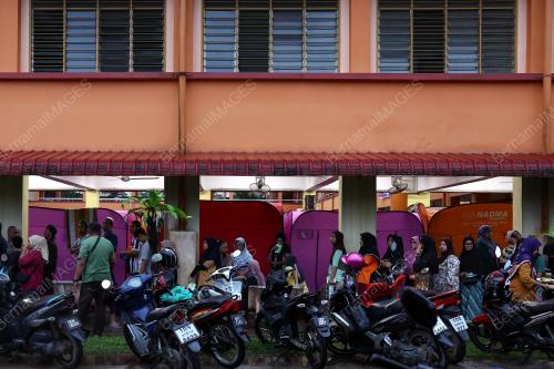 PUSAT PEMINDAHAN SEMENTARA (PPS) SK GUAL TINGGI