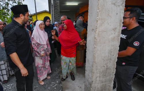 DATUK SERI DR WAN AZIZAH WAN ISMAIL