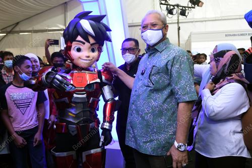 TAN SRI ANNUAR MUSA