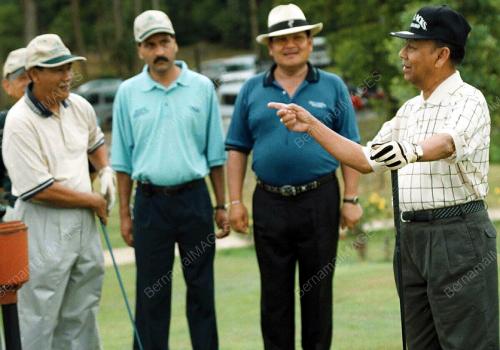 KD01-16_06_2001_GOLF_27012016