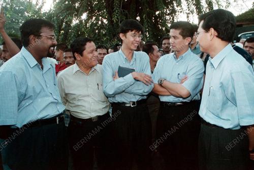 KD01-18_02_2001_KEADILAN_18021901