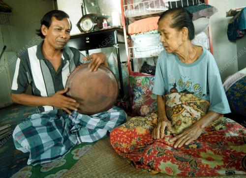 KD01-23_07_2001_PENGGIAT_PANTUN_28012016