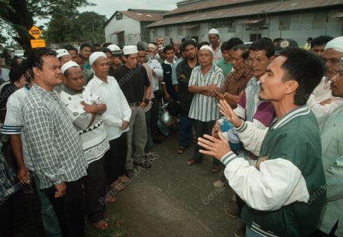 KD01-29_12_2000_PETANI_15012016