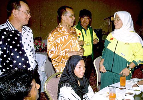KD01_-25_06_2000_GANJARAN_ATLET_08012016