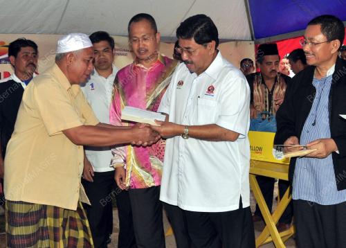 KD01_01012011_BASHAH_BANTUAN