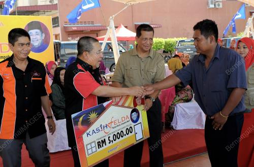 KD01_01032013_FELDA
