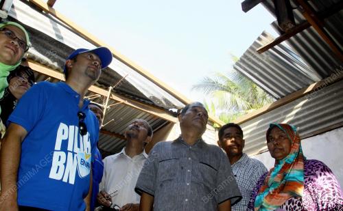 KD01_02042013_MUKHRIZ_RUMAH