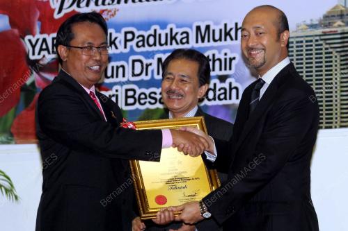 KD01_02092013_MUKHRIZ