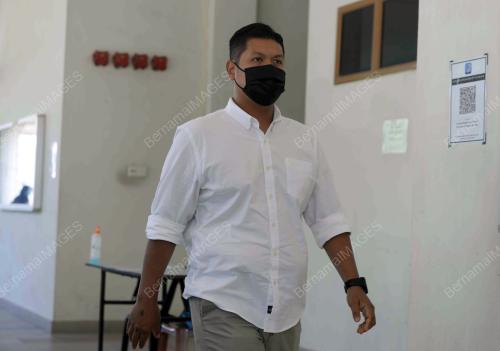 ZULFADHLI MAHDIR