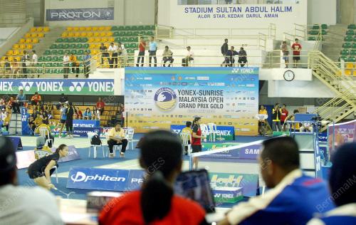 BADMINTON GRAND PRIX EMAS TERBUKA