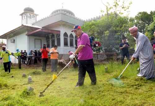KD01_03062016_GOTONG_ROYONG