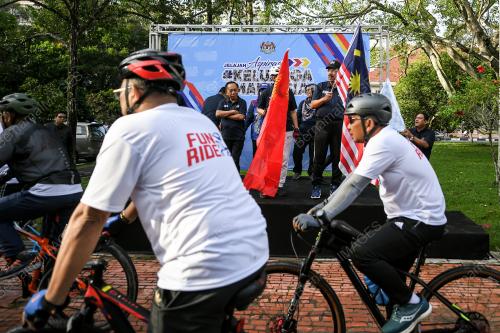 TAN SRI MOHD ZUKI ALI