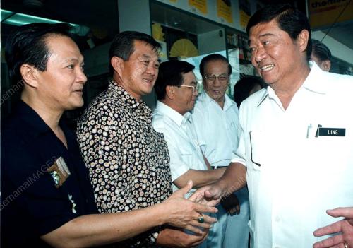 LING LIONG SIK DISAMBUT AHLI MCA