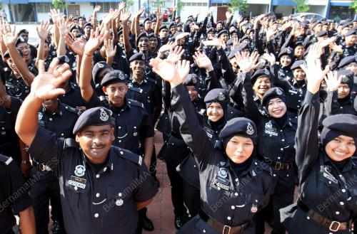 KD01_04032015_POLIS