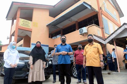 DATUK DR RADZI JIDIN