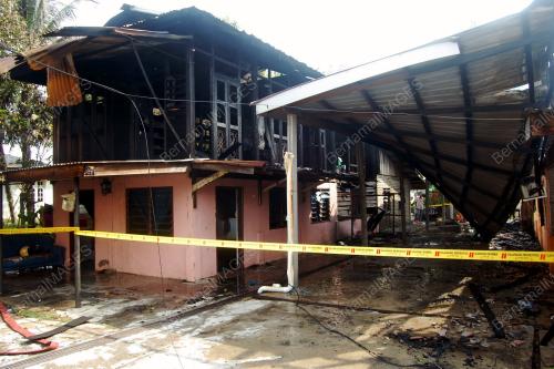 KD01_05082014_KEBAKARAN_RUMAH