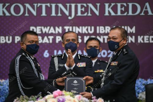 DATUK RAZARUDIN HUSAIN