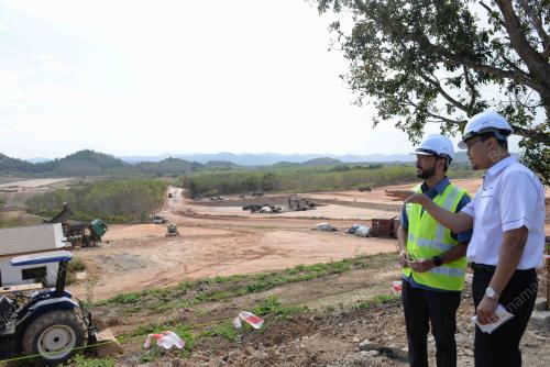 DATUK SERI MUKHRIZ TUN MAHATHIR