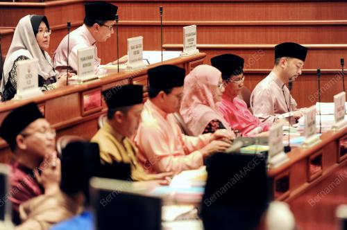 KD01_06042015_SIDANG