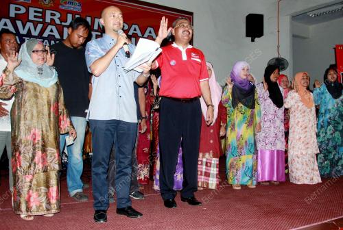 KD01_06072012_MUKHRIZ_TEKUN