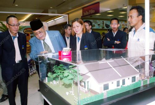AZIZAN ABD RAZAK