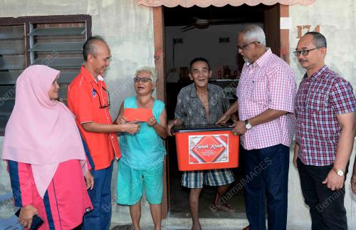 DATUK MAHFUZ OMAR