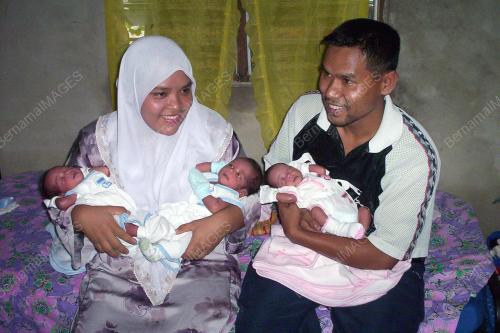 KEMBAR TIGA