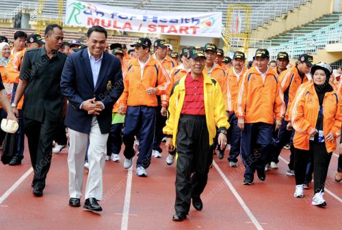 KD01_07072012_AGONG_LARIAN