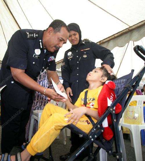 DATUK ZUBER SHARIFF