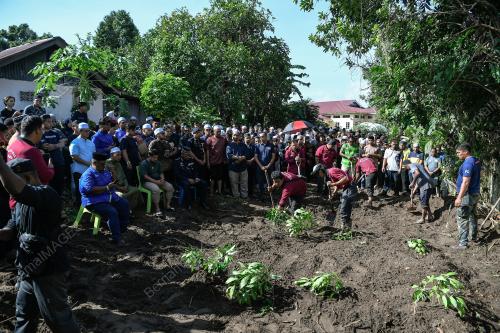JENAZAH LIMA SEKELUARGA MAUT