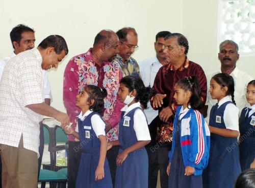 ABDUL AZIZ SHEIKH FADZIR