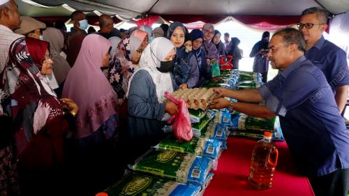 DATUK SERI JAMIL KHIR BAHAROM