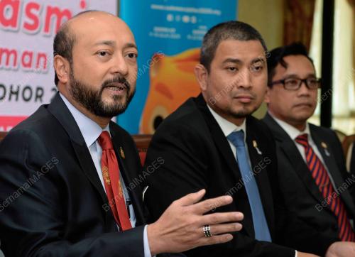 DATUK SERI MUKHRIZ TUN MAHATHIR