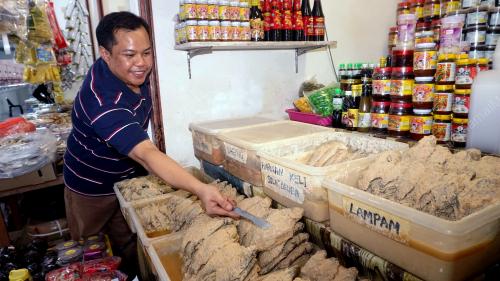 PENERIMA STR MAHU BANTUAN DITERUSKAN