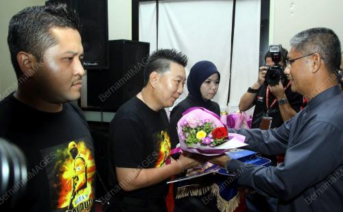 KD01_09042013_POLIS