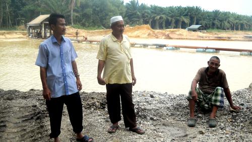 KD01_09112014_KUARI_TANAH