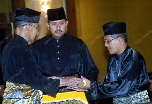 TUANKU ABDUL HALIM MU'ADZAM SHAH