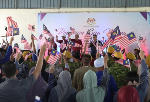 DATUK SERI SAIFUDDIN NASUTION ISMAIL