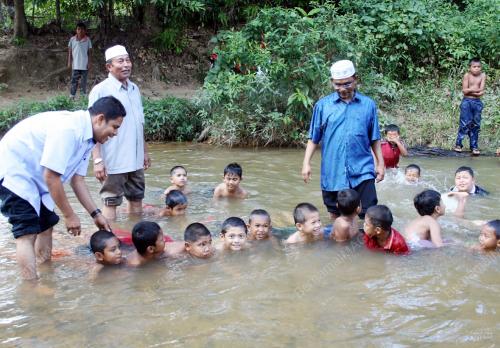 TAJUDDIN ABDULLAH