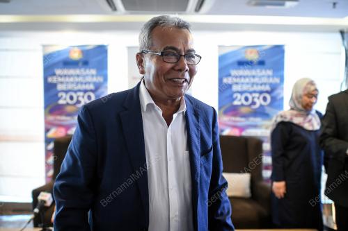 DATUK SERI MOHD REDZUAN MD YUSOF