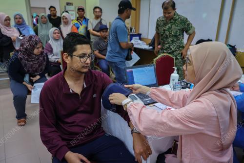 PERKHIDMATAN PERUBATAN DAN KESIHATAN PERCUMA