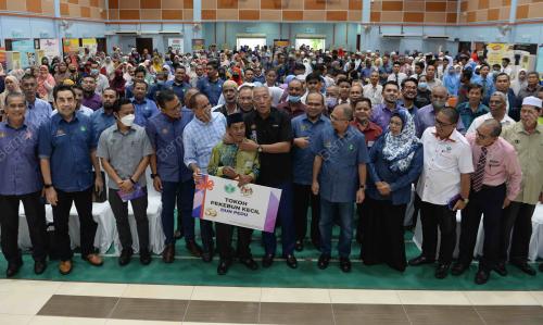 DATUK SERI MAHDZIR KHALID