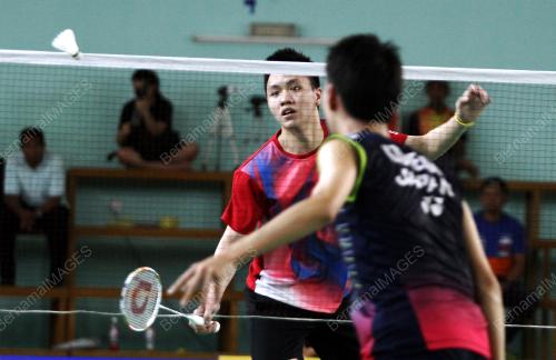 KD01_11112015_BADMINTON