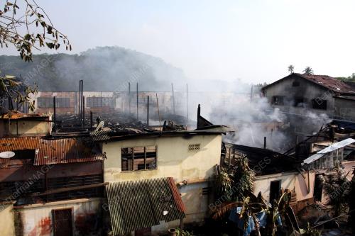 KEBAKARAN KEDAI