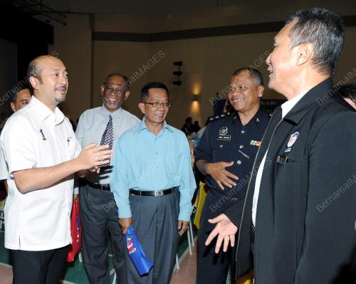 MUKHRIZ TUN MAHATHIR
